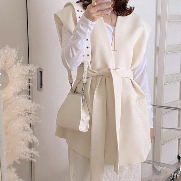 Zara Cream Sleeveless Belted Oversized Vest M/L - Picture 3 of 9